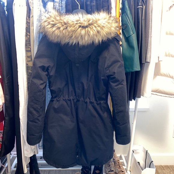 Aritzia parka (community winter coat) - Picture 3 of 13